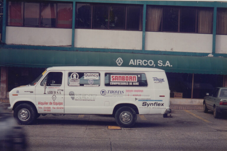 01_FOTO- AIRCO-Panama-Trayectoria-Van-de-reparto